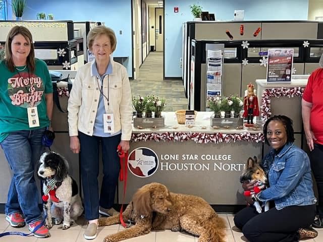 Angel Paws volunteers and therapy dogs at Lone Star College Houston North